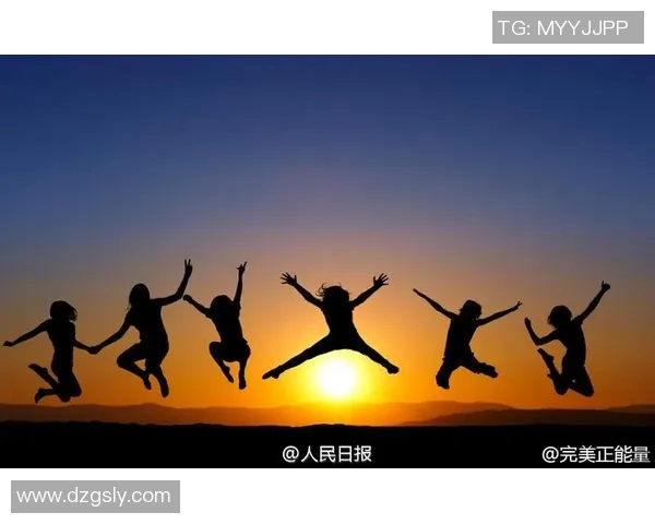 余嘉豪的奋斗历程与成长故事揭示了年轻一代的梦想与坚持